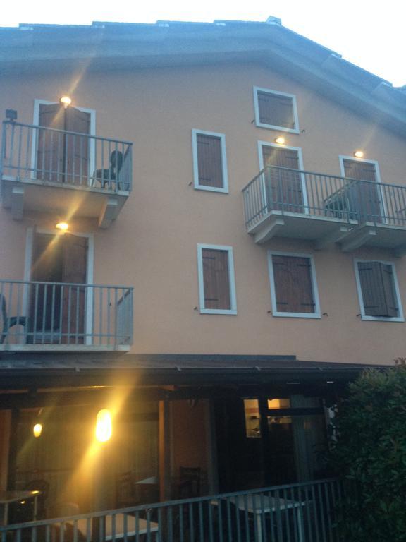 Hotel Scandola Bosco Chiesanuova Exterior foto