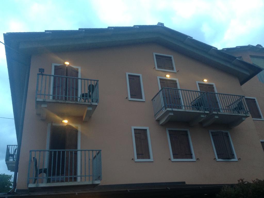 Hotel Scandola Bosco Chiesanuova Exterior foto
