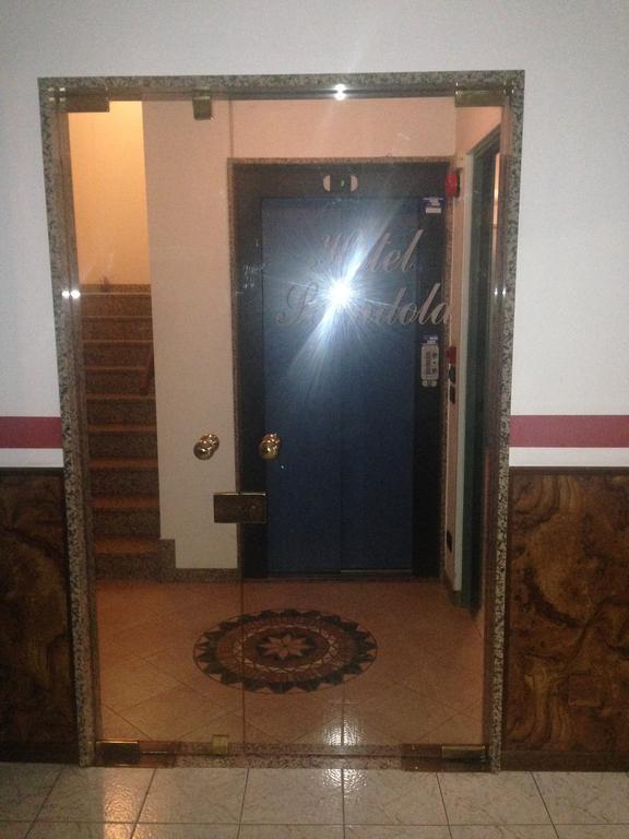 Hotel Scandola Bosco Chiesanuova Exterior foto